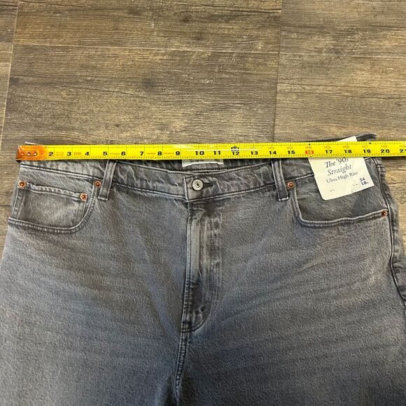 NWT Abercrombie & Fitch The 90's Straight Ultra High Rise Jeans Women 34x18 (95) - Picture 4 of 10
